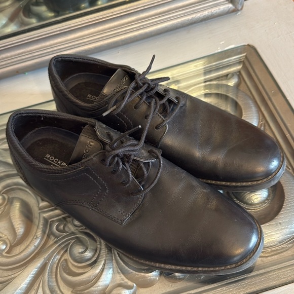 Rockport men’s 8 black dress shoes - Picture 3 of 9